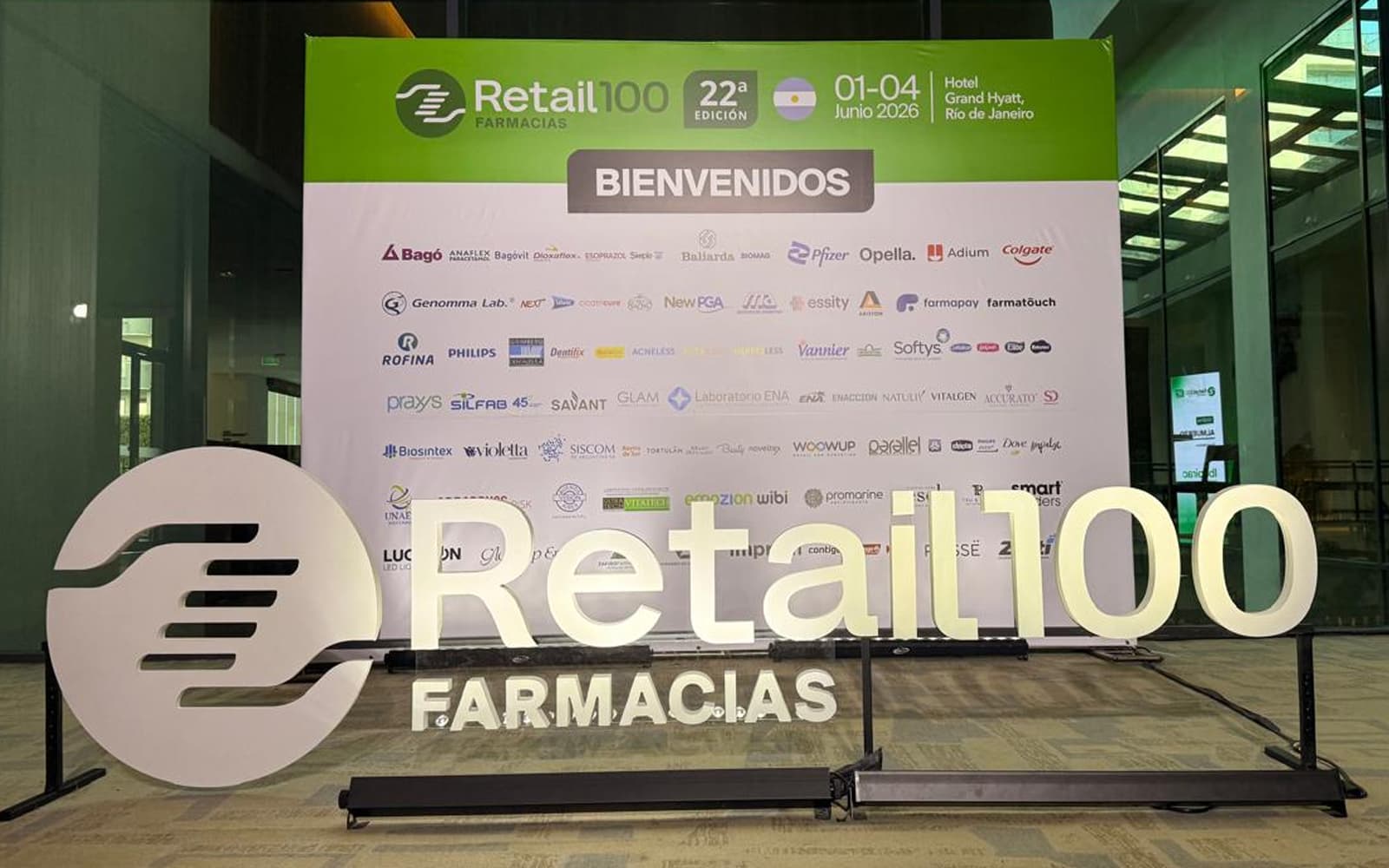 Retail 100 01